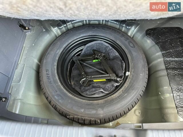 Чорний Кіа Ріо, об'ємом двигуна 1.4 л та пробігом 56 тис. км за 6700 $, фото 12 на Automoto.ua