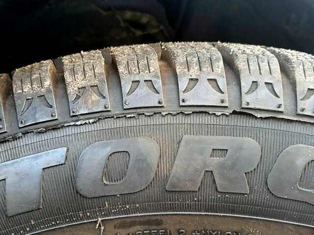 Чорний Кіа Ріо, об'ємом двигуна 1.4 л та пробігом 297 тис. км за 4500 $, фото 9 на Automoto.ua