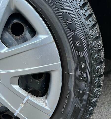 Черный Киа Рио, объемом двигателя 1.6 л и пробегом 230 тыс. км за 4900 $, фото 22 на Automoto.ua