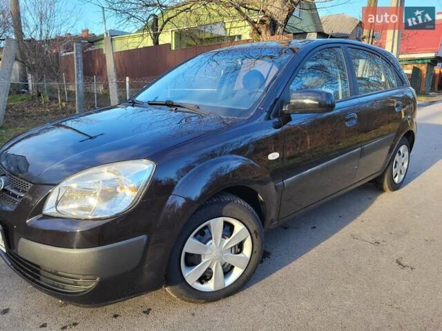 Чорний Кіа Ріо, об'ємом двигуна 1.4 л та пробігом 184 тис. км за 4800 $, фото 30 на Automoto.ua