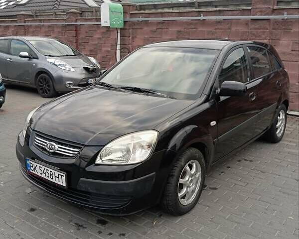 Черный Киа Рио, объемом двигателя 1.4 л и пробегом 203 тыс. км за 4499 $, фото 25 на Automoto.ua