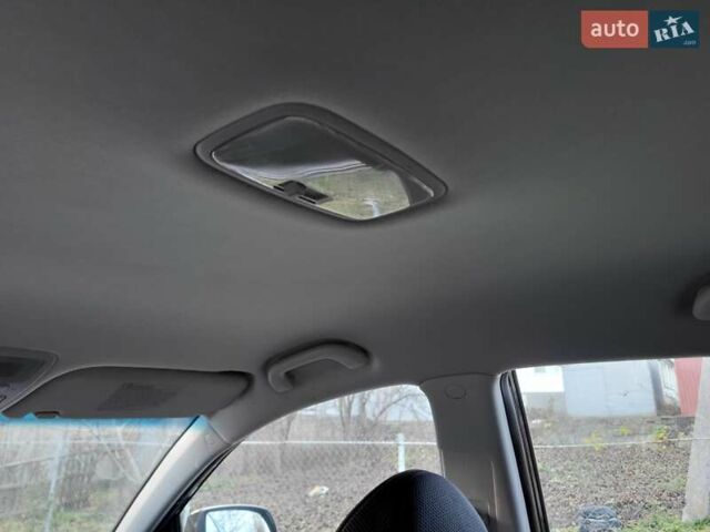Чорний Кіа Ріо, об'ємом двигуна 1.4 л та пробігом 184 тис. км за 4800 $, фото 9 на Automoto.ua