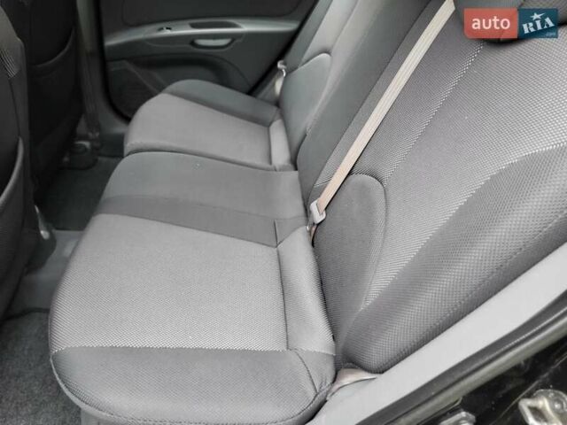 Черный Киа Рио, объемом двигателя 1.4 л и пробегом 184 тыс. км за 4999 $, фото 37 на Automoto.ua