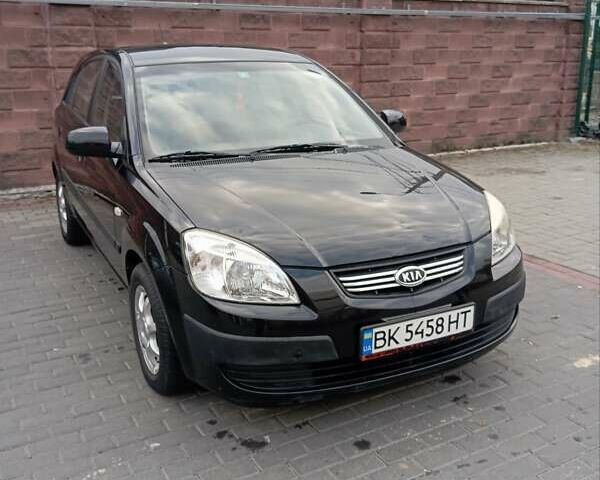 Черный Киа Рио, объемом двигателя 1.4 л и пробегом 203 тыс. км за 4499 $, фото 18 на Automoto.ua
