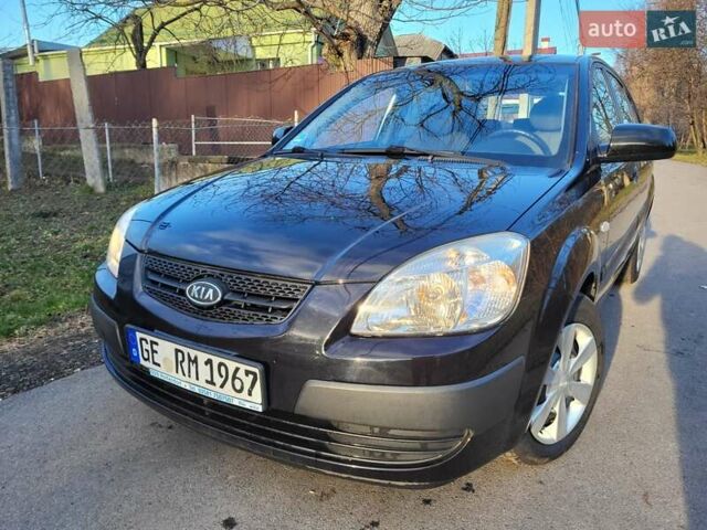 Чорний Кіа Ріо, об'ємом двигуна 1.4 л та пробігом 184 тис. км за 4800 $, фото 29 на Automoto.ua