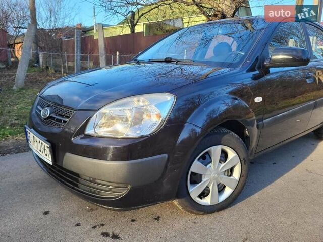 Чорний Кіа Ріо, об'ємом двигуна 1.4 л та пробігом 184 тис. км за 4800 $, фото 31 на Automoto.ua