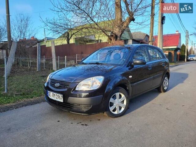 Чорний Кіа Ріо, об'ємом двигуна 1.4 л та пробігом 184 тис. км за 4800 $, фото 34 на Automoto.ua