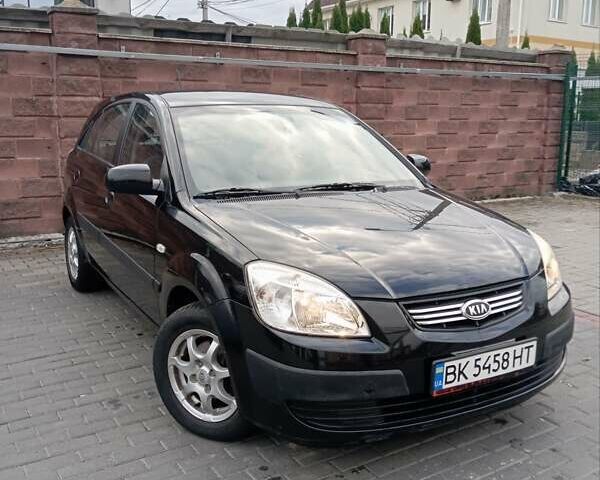 Черный Киа Рио, объемом двигателя 1.4 л и пробегом 203 тыс. км за 4499 $, фото 19 на Automoto.ua