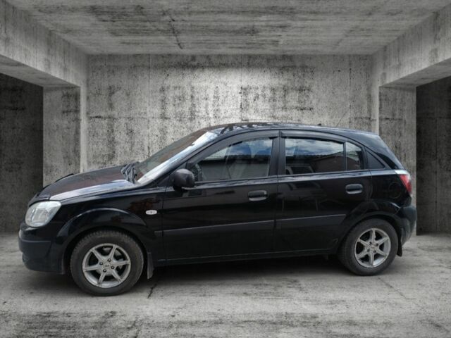Черный Киа Рио, объемом двигателя 1.4 л и пробегом 212 тыс. км за 3600 $, фото 3 на Automoto.ua