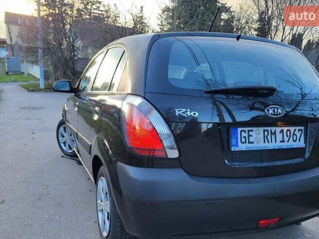 Чорний Кіа Ріо, об'ємом двигуна 1.4 л та пробігом 184 тис. км за 4800 $, фото 18 на Automoto.ua