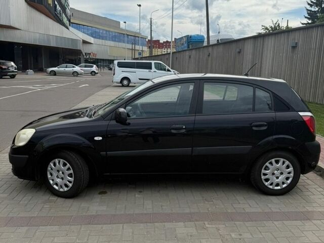 Черный Киа Рио, объемом двигателя 1.4 л и пробегом 230 тыс. км за 4400 $, фото 3 на Automoto.ua