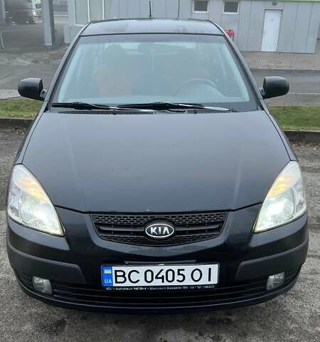 Черный Киа Рио, объемом двигателя 1.6 л и пробегом 230 тыс. км за 4900 $, фото 10 на Automoto.ua