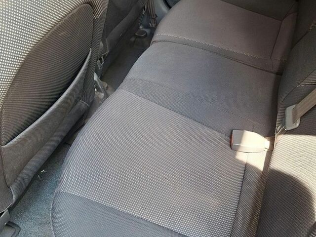 Черный Киа Рио, объемом двигателя 1.4 л и пробегом 205 тыс. км за 3800 $, фото 11 на Automoto.ua