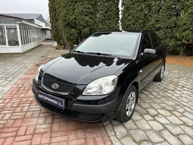 Чорний Кіа Ріо, об'ємом двигуна 1.4 л та пробігом 55 тис. км за 6800 $, фото 5 на Automoto.ua