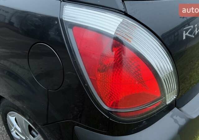 Черный Киа Рио, объемом двигателя 1.6 л и пробегом 230 тыс. км за 4900 $, фото 24 на Automoto.ua
