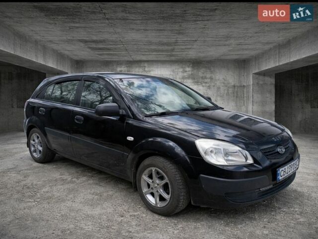 Черный Киа Рио, объемом двигателя 1.4 л и пробегом 212 тыс. км за 4000 $, фото 1 на Automoto.ua