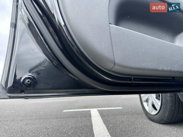 Черный Киа Рио, объемом двигателя 1.4 л и пробегом 158 тыс. км за 5000 $, фото 28 на Automoto.ua