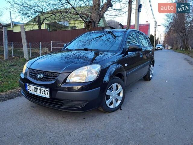 Чорний Кіа Ріо, об'ємом двигуна 1.4 л та пробігом 184 тис. км за 4800 $, фото 24 на Automoto.ua