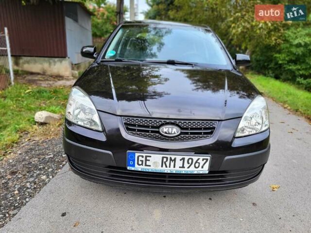 Черный Киа Рио, объемом двигателя 1.4 л и пробегом 184 тыс. км за 4999 $, фото 12 на Automoto.ua