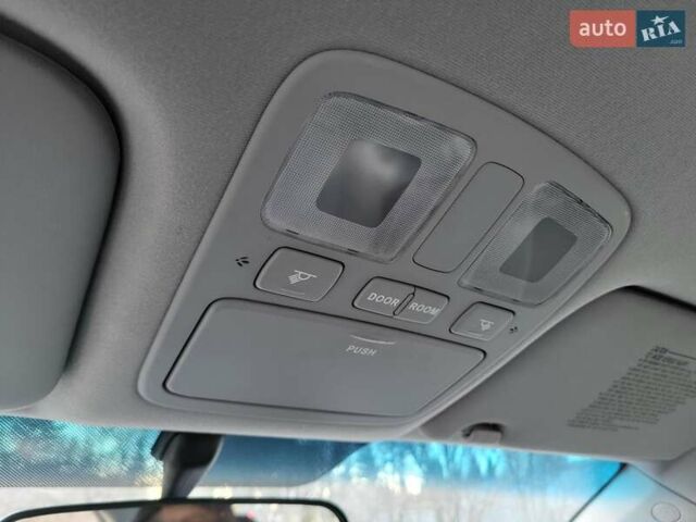 Чорний Кіа Ріо, об'ємом двигуна 1.4 л та пробігом 184 тис. км за 4800 $, фото 7 на Automoto.ua