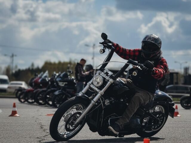 Черный Киа Рио, объемом двигателя 1.4 л и пробегом 204 тыс. км за 3897 $, фото 11 на Automoto.ua