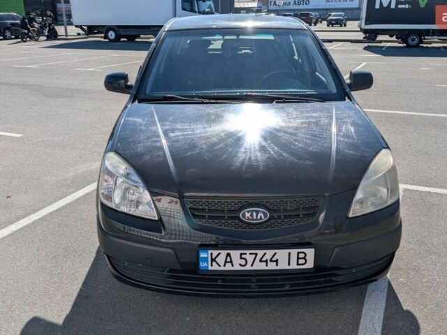 Чорний Кіа Ріо, об'ємом двигуна 1.4 л та пробігом 287 тис. км за 4400 $, фото 8 на Automoto.ua