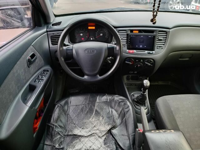 Черный Киа Рио, объемом двигателя 1.4 л и пробегом 274 тыс. км за 5290 $, фото 21 на Automoto.ua