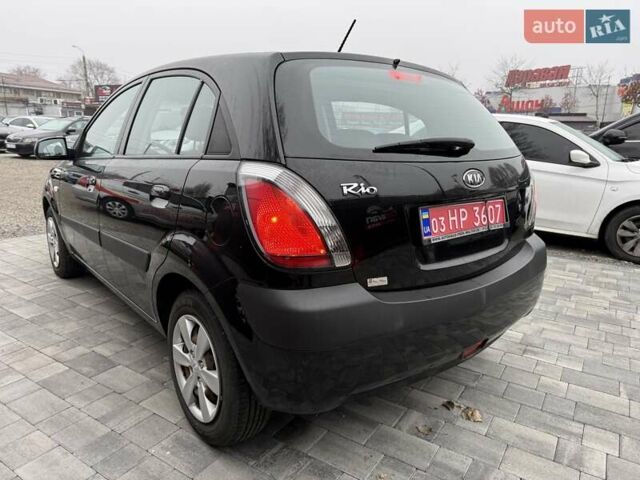 Черный Киа Рио, объемом двигателя 1.4 л и пробегом 166 тыс. км за 6000 $, фото 8 на Automoto.ua