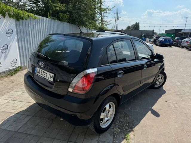 Черный Киа Рио, объемом двигателя 1.4 л и пробегом 160 тыс. км за 5993 $, фото 3 на Automoto.ua