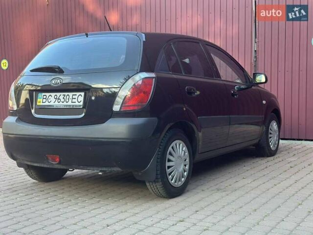 Черный Киа Рио, объемом двигателя 1.4 л и пробегом 102 тыс. км за 4499 $, фото 15 на Automoto.ua