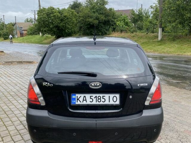 Чорний Кіа Ріо, об'ємом двигуна 1.5 л та пробігом 241 тис. км за 4350 $, фото 8 на Automoto.ua
