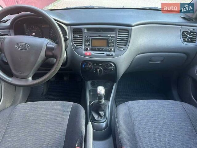 Черный Киа Рио, объемом двигателя 1.4 л и пробегом 102 тыс. км за 4499 $, фото 33 на Automoto.ua