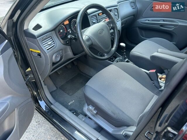 Черный Киа Рио, объемом двигателя 1.4 л и пробегом 167 тыс. км за 5200 $, фото 11 на Automoto.ua