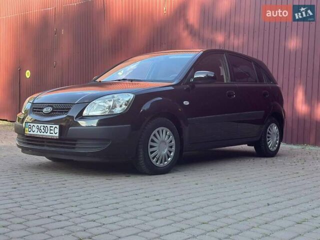 Черный Киа Рио, объемом двигателя 1.4 л и пробегом 102 тыс. км за 4499 $, фото 9 на Automoto.ua