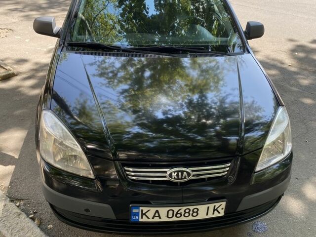 Чорний Кіа Ріо, об'ємом двигуна 1.4 л та пробігом 260 тис. км за 3100 $, фото 5 на Automoto.ua