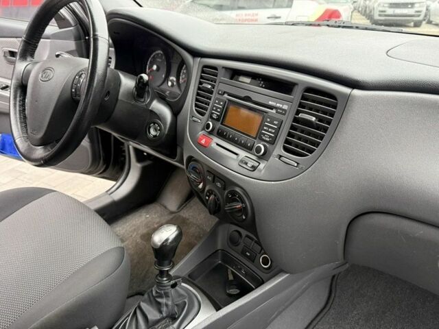 Черный Киа Рио, объемом двигателя 1.4 л и пробегом 166 тыс. км за 5999 $, фото 8 на Automoto.ua