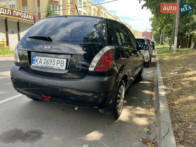 Черный Киа Рио, объемом двигателя 1.4 л и пробегом 193 тыс. км за 5800 $, фото 2 на Automoto.ua