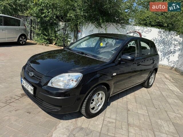 Чорний Кіа Ріо, об'ємом двигуна 1.4 л та пробігом 180 тис. км за 5999 $, фото 15 на Automoto.ua