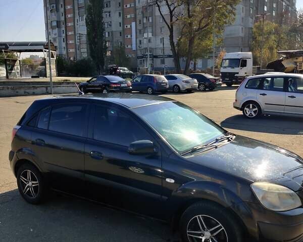 Кіа Ріо 2008 у Миколаєві на Automoto.ua Чорний Кіа Ріо, об'ємом двигуна 1.4 л та пробігом 199 тис. км за 4200 $, фото 4 на Automoto.ua