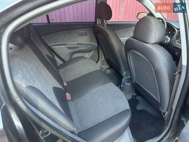 Черный Киа Рио, объемом двигателя 1.4 л и пробегом 102 тыс. км за 4499 $, фото 36 на Automoto.ua