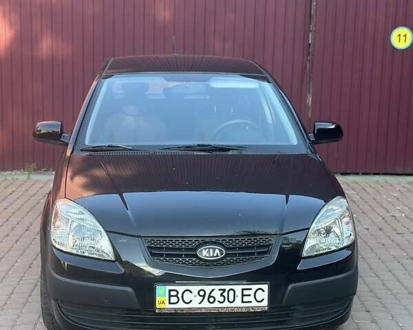 Черный Киа Рио, объемом двигателя 1.4 л и пробегом 102 тыс. км за 4499 $, фото 1 на Automoto.ua