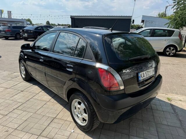 Черный Киа Рио, объемом двигателя 1.4 л и пробегом 160 тыс. км за 5993 $, фото 2 на Automoto.ua