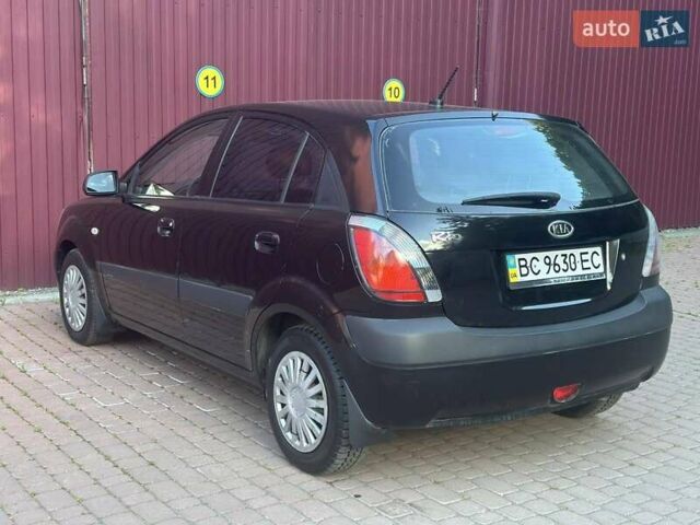 Черный Киа Рио, объемом двигателя 1.4 л и пробегом 102 тыс. км за 4499 $, фото 17 на Automoto.ua