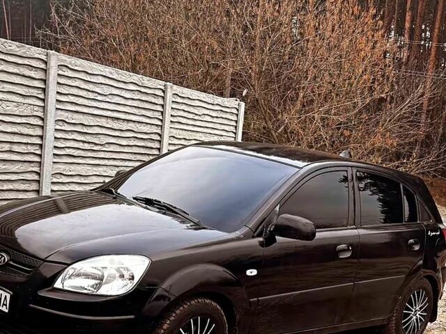 Чорний Кіа Ріо, об'ємом двигуна 1.4 л та пробігом 205 тис. км за 5000 $, фото 4 на Automoto.ua