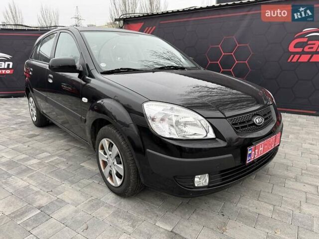 Черный Киа Рио, объемом двигателя 1.4 л и пробегом 166 тыс. км за 6000 $, фото 2 на Automoto.ua