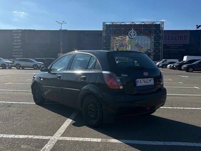 Чорний Кіа Ріо, об'ємом двигуна 1.4 л та пробігом 167 тис. км за 2900 $, фото 9 на Automoto.ua