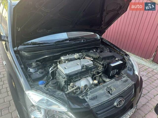 Черный Киа Рио, объемом двигателя 1.4 л и пробегом 102 тыс. км за 4499 $, фото 39 на Automoto.ua