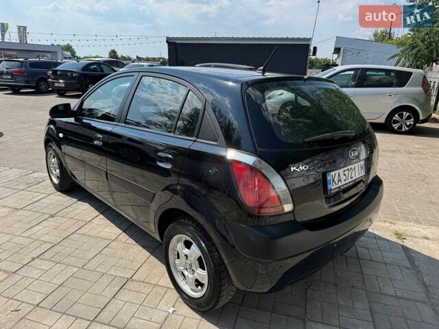Чорний Кіа Ріо, об'ємом двигуна 1.4 л та пробігом 180 тис. км за 5999 $, фото 3 на Automoto.ua