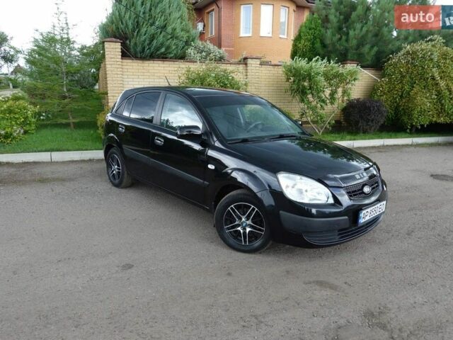 Черный Киа Рио, объемом двигателя 1.4 л и пробегом 216 тыс. км за 3700 $, фото 7 на Automoto.ua