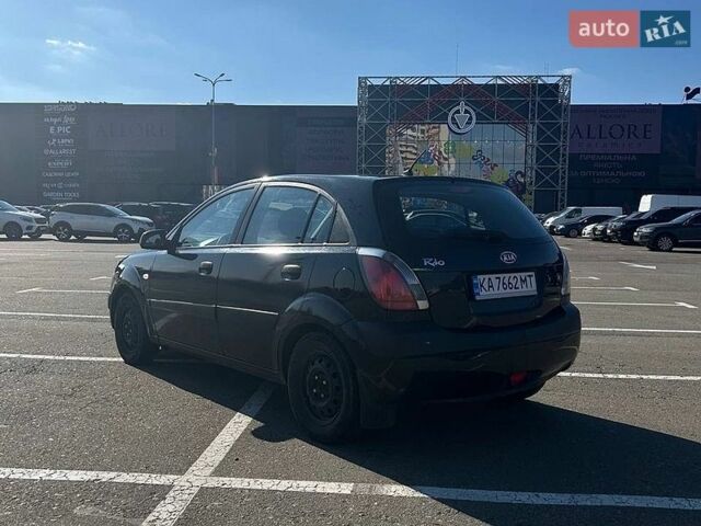 Черный Киа Рио, объемом двигателя 1.4 л и пробегом 167 тыс. км за 4200 $, фото 9 на Automoto.ua